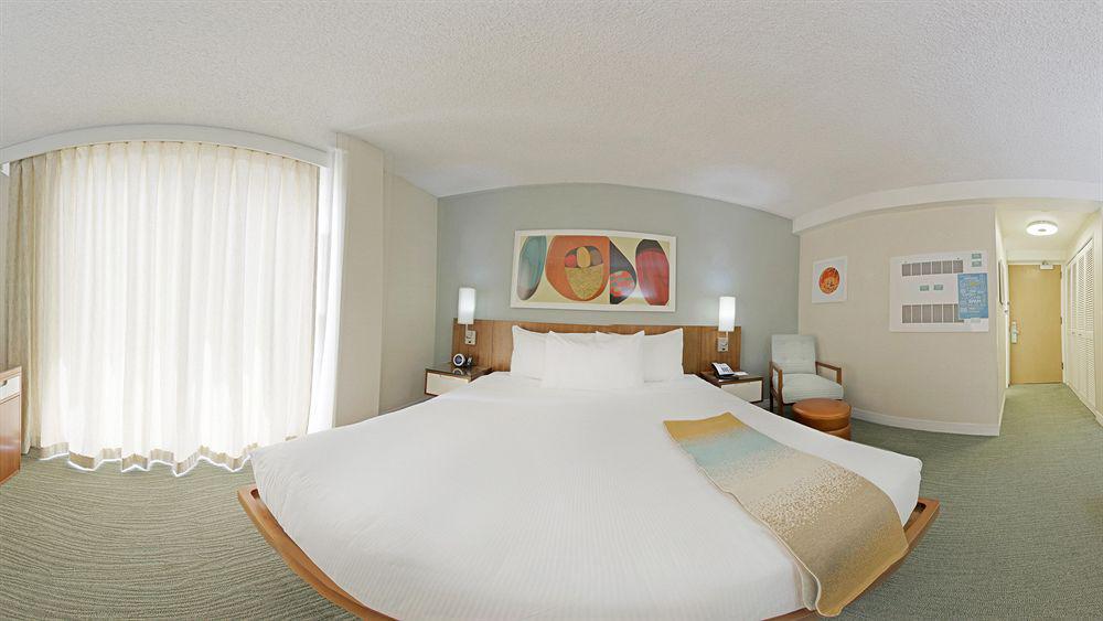 הונולולו Shoreline Hotel Waikiki מראה חיצוני תמונה